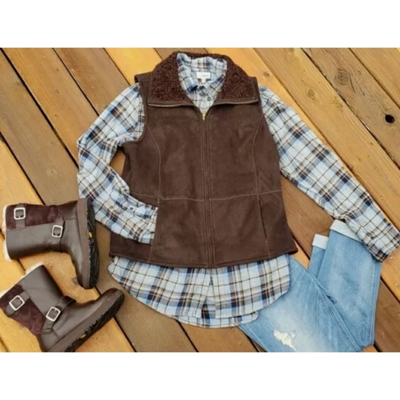 SOLD Lot of (4) Vests assorted size colors - Picture 2 of 9